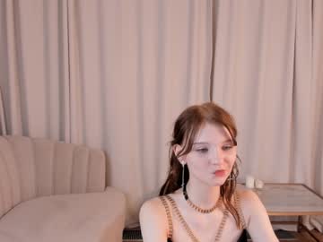 Dirty hottie Lisa :) (Edithgalpin) quietly bangs with calm toy on sex chat